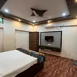 Goroomgo Banaras Residency Varanasi