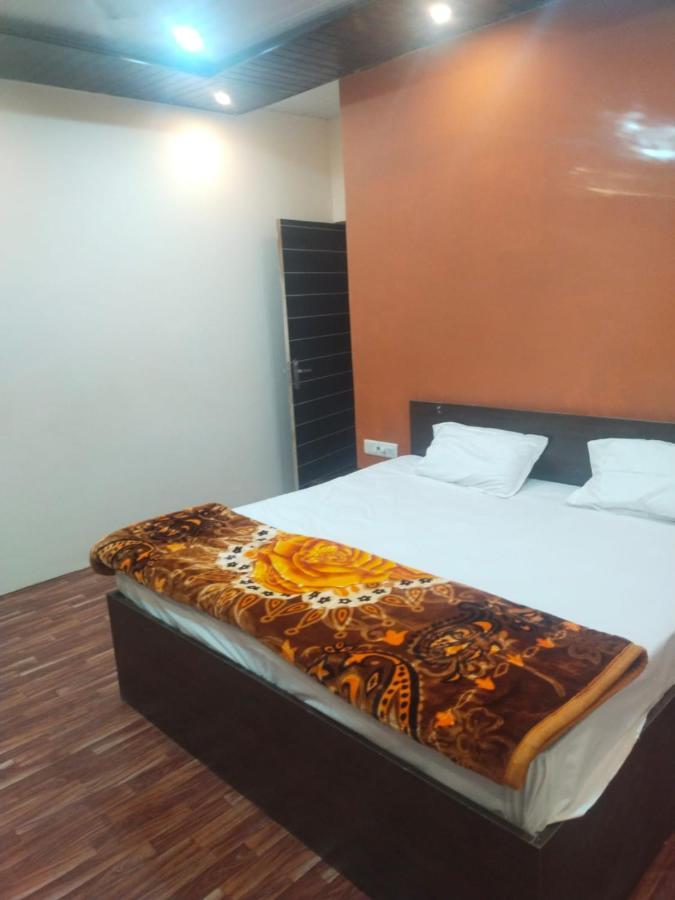 Hotel Goroomgo Banaras Residency