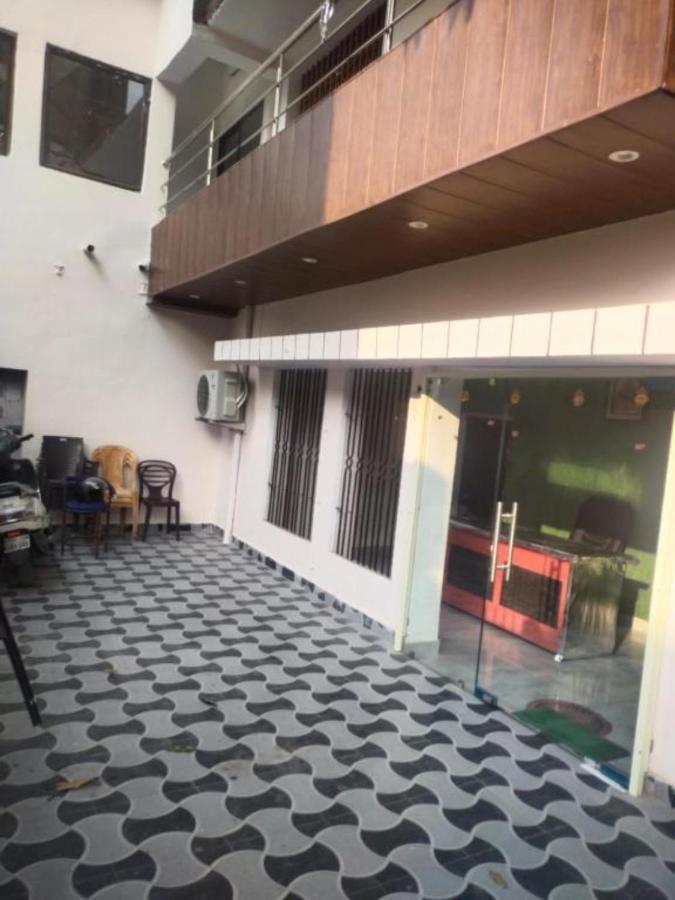 Goroomgo Banaras Residency Hotel Varanasi