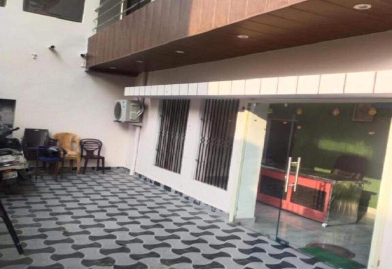 Hotel Goroomgo Banaras Residency