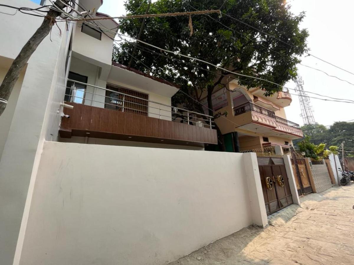 Goroomgo Banaras Residency Hotel Varanasi